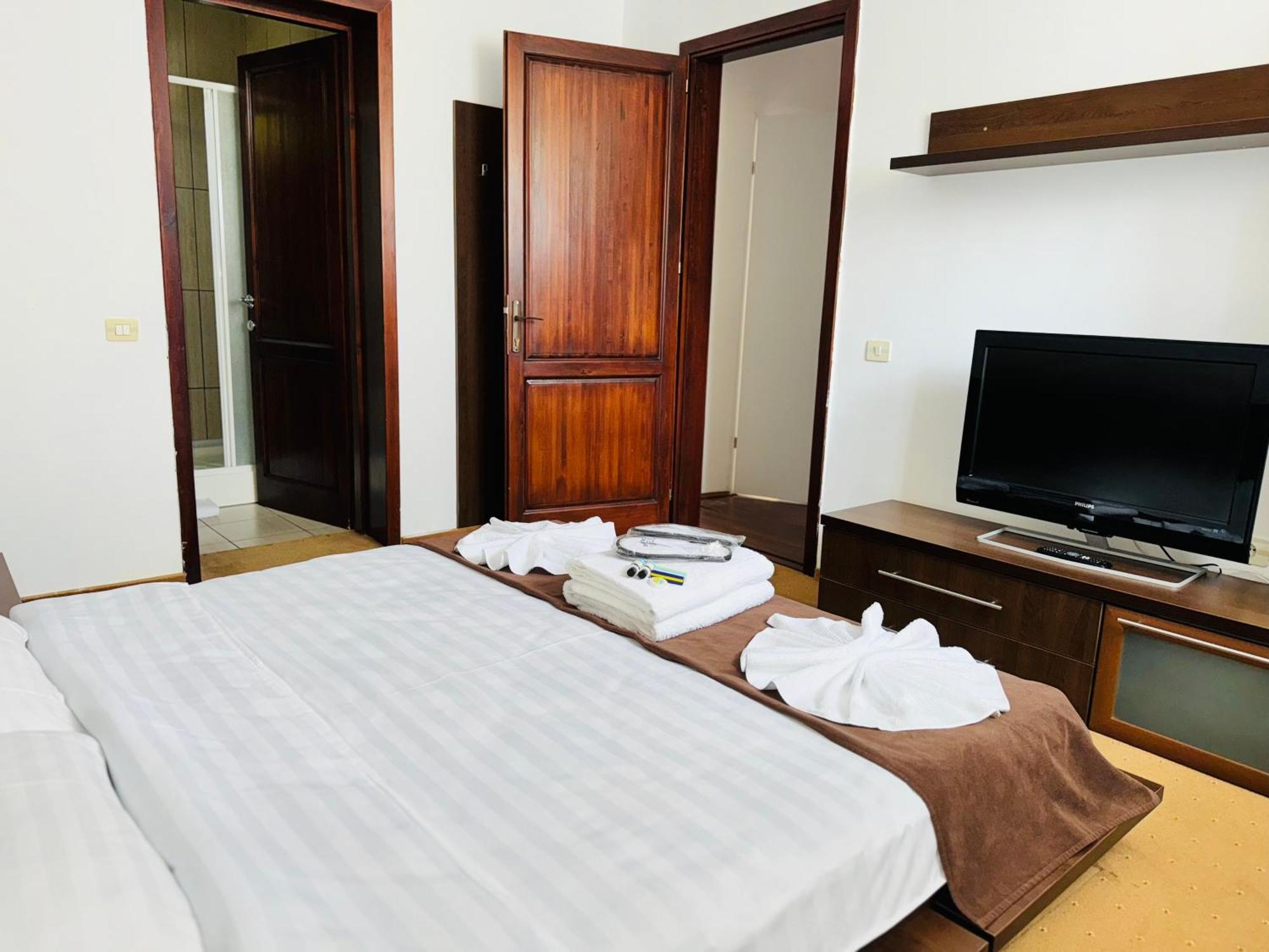 Sunray-Vilagalbena Hotel Пояна Брашов Екстериор снимка