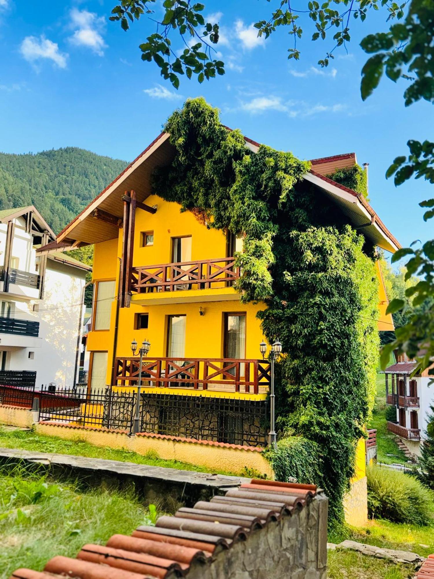 Sunray-Vilagalbena Hotel Пояна Брашов Екстериор снимка